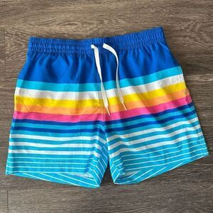 NWOT Chubbies Men’s The Newports 5.5” Classic Swim Trunk Size Medium